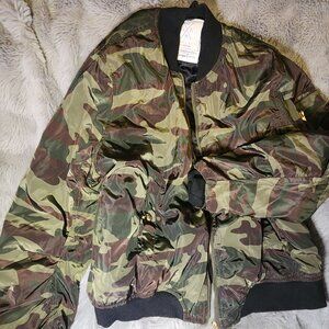 Cropped camo satin bomber jacket XL (juniors)